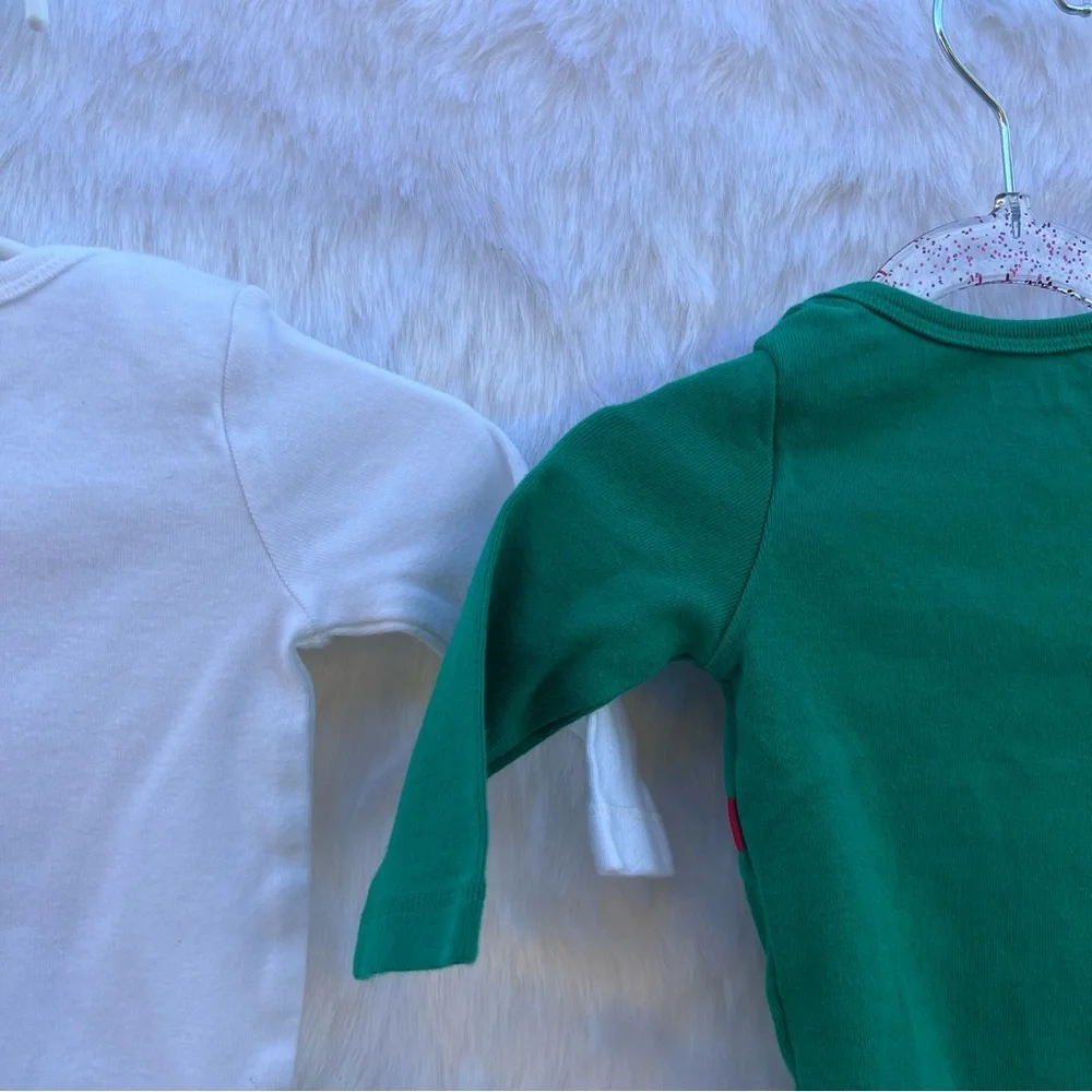 Old Navy My First Christmas Long Sleeve Bodysuit‎ DINO/onesie. Christmas/…